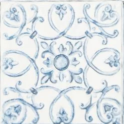 Grayson Lane 29-in X 29-in White Iron Farmhouse Wall Decor