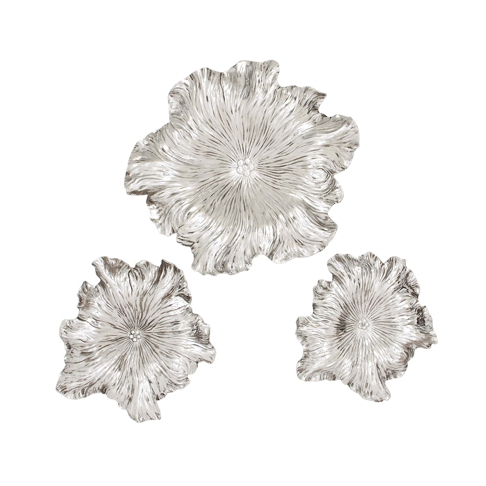 Grayson Lane 17-in, 19-in And 26-in Silver Floral And Botanical Metal Wall Accent - Set Of 3 4 Grayson Lane 17-in, 19-in And 26-in Silver Floral And Botanical Metal Wall Accent - Set Of 3 - Image 4